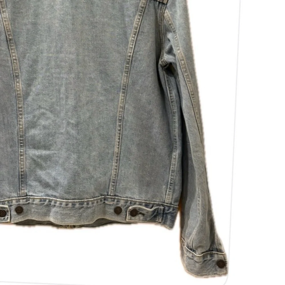 Levi's Light Wash Denim Jean Jacket M - Picture 4 of 8
